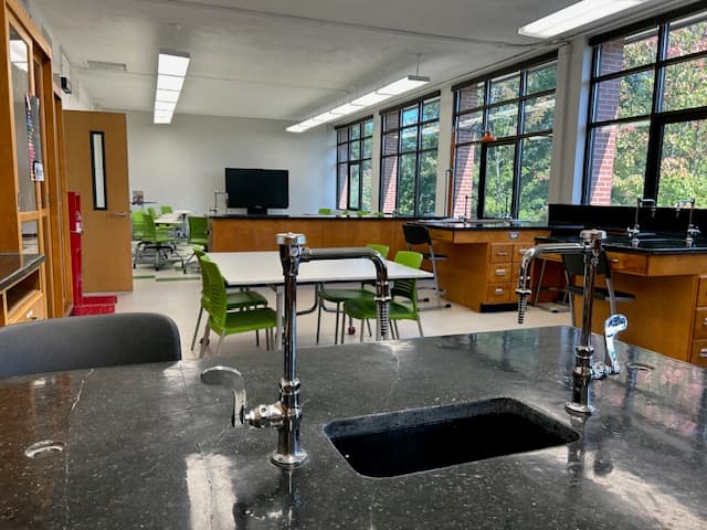 Sylvia Mendez Newcomers School - MWM Construction